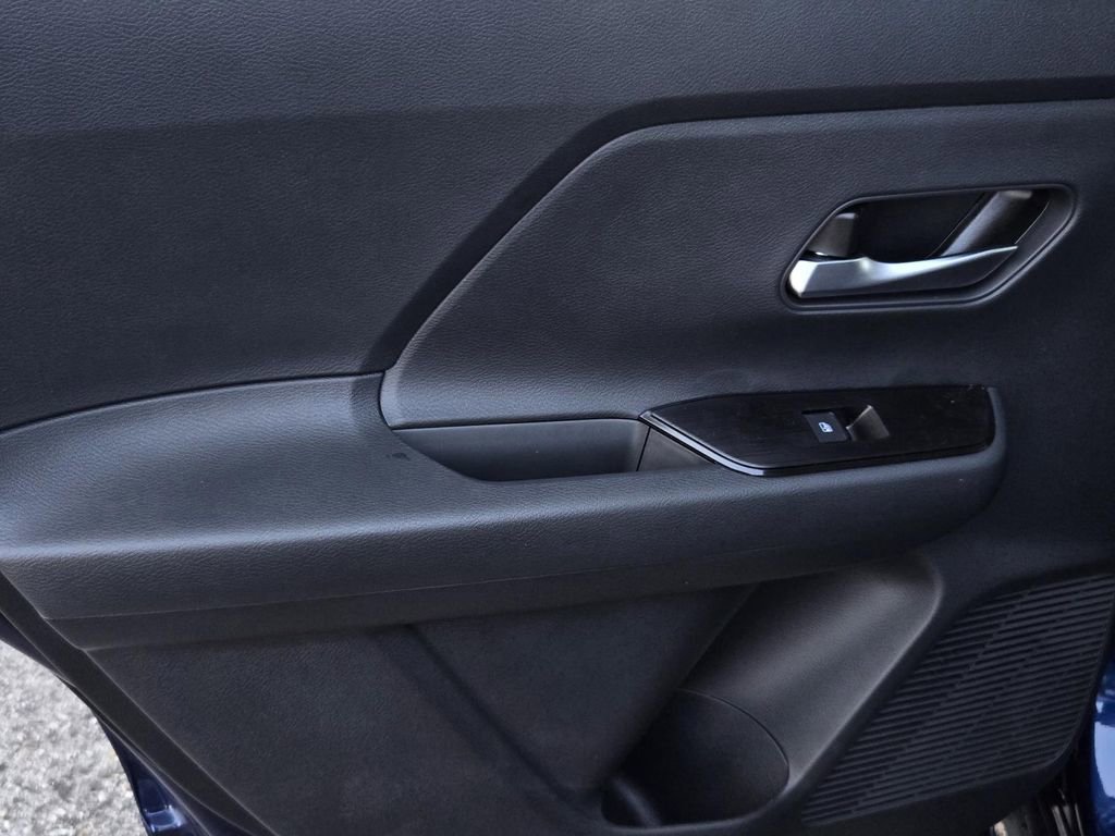 New 2026 Nissan Kicks SV FWD image 10