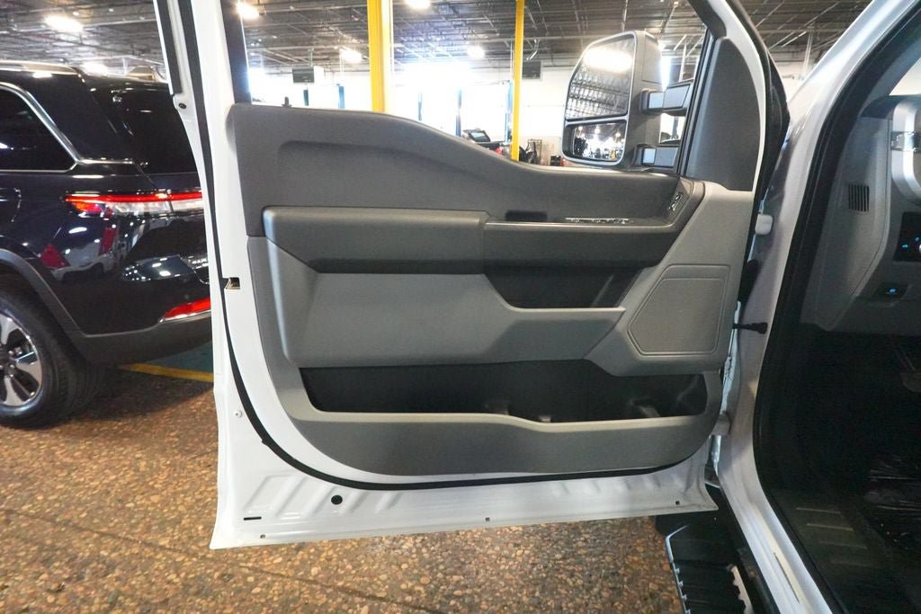 Used 2023 Ford F250 XL AWD/4WD image 24