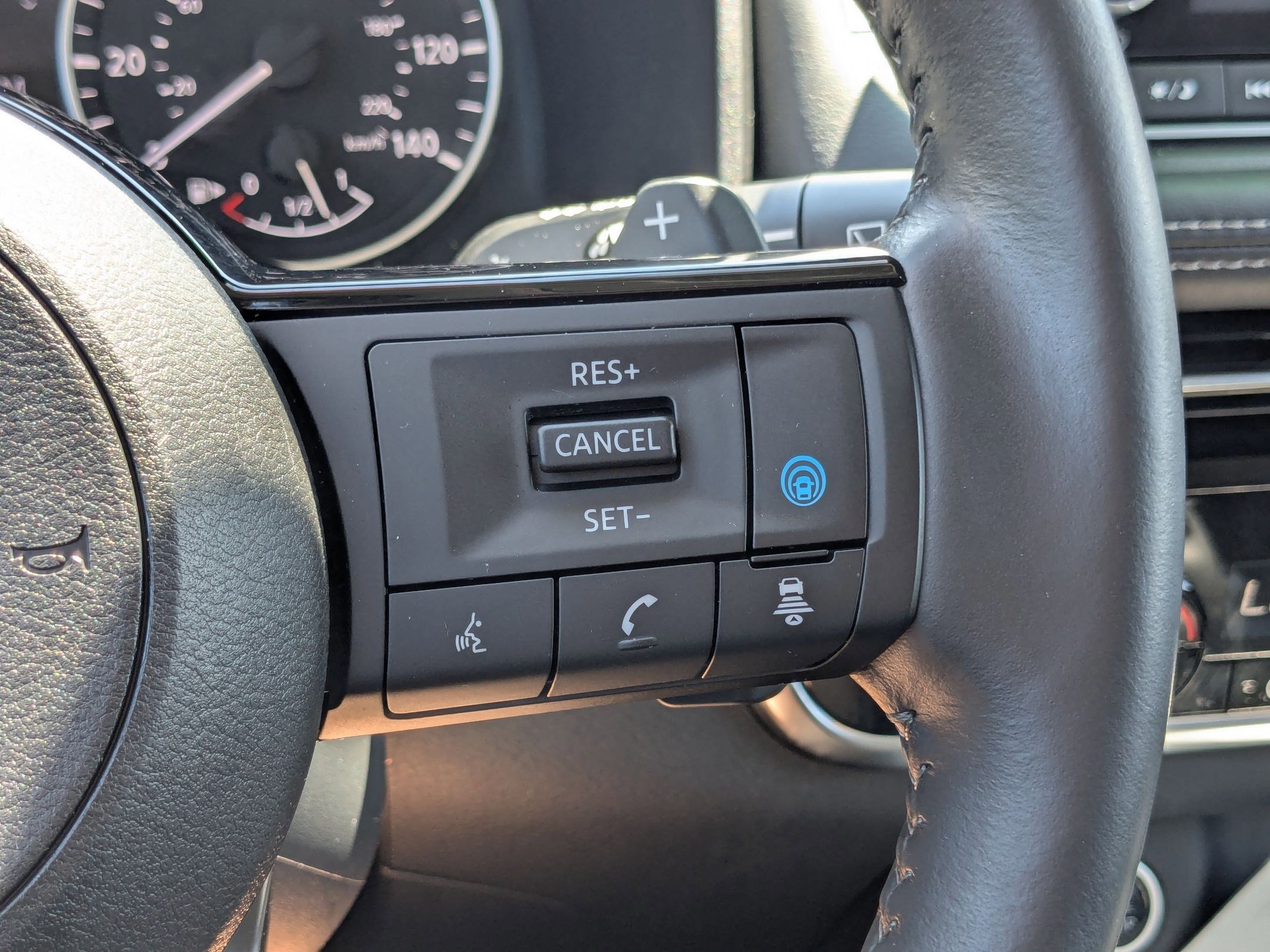 Certified 2022 Nissan Rogue SV w/ SV Premium Package image 13