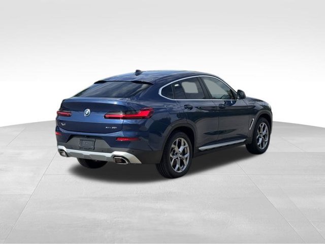 Certified 2025 BMW X4 xDrive30i AWD/4WD image 9