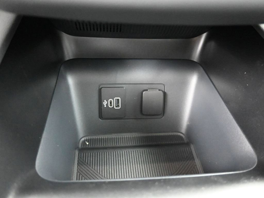 New 2026 Ford Explorer Active image 37