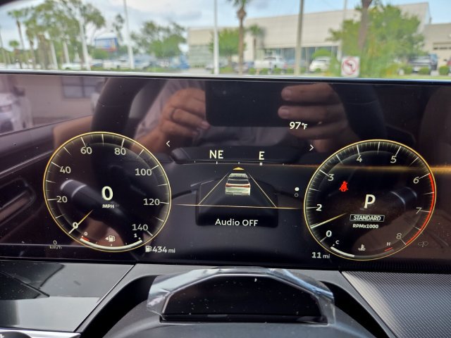 New 2027 INFINITI QX80 Luxe w/ Cargo Package RWD image 18