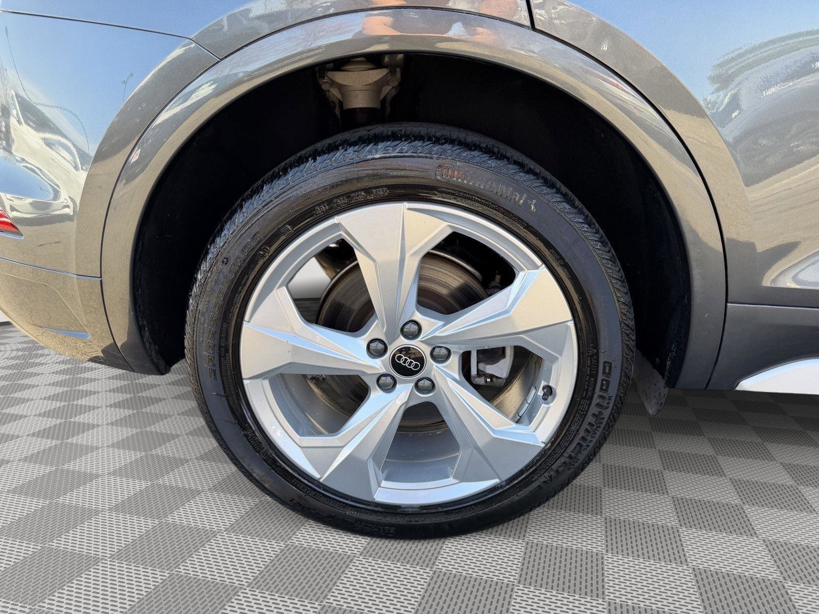 Used 2023 Audi Q5 2.0T Premium Plus w/ Premium Plus Package image 9