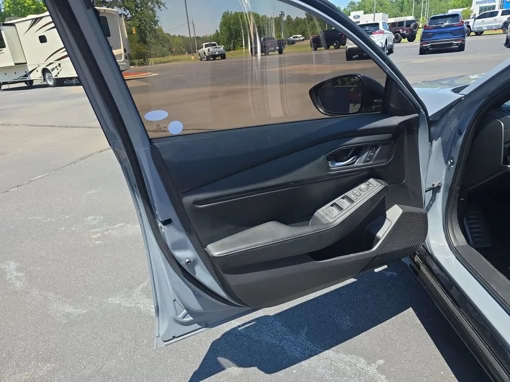 Used 2023 Honda Accord Sport image 42