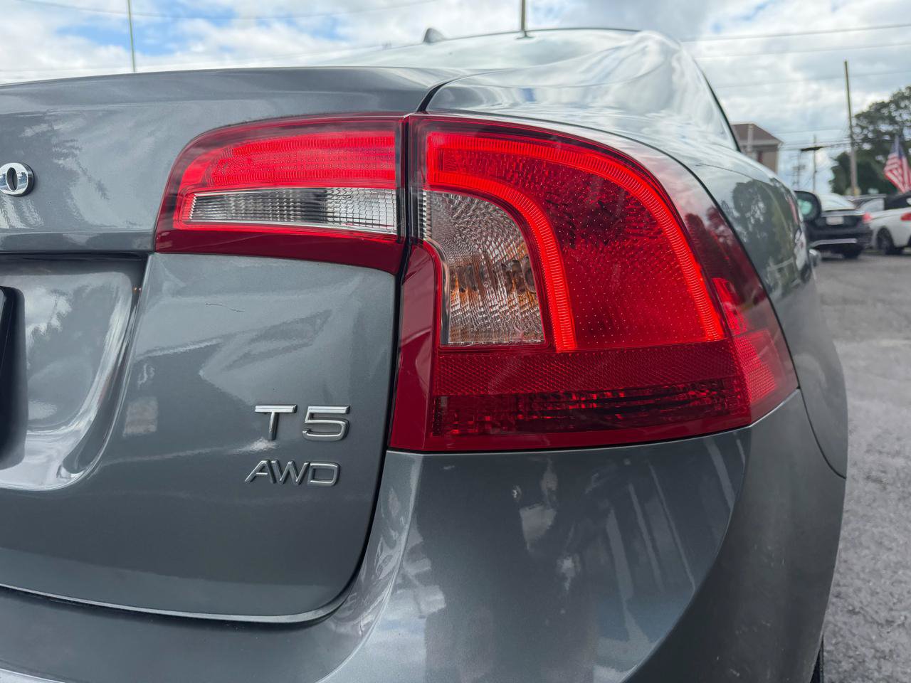 Used 2018 Volvo S60 T5 Dynamic w/ Protection Package AWD/4WD image 24