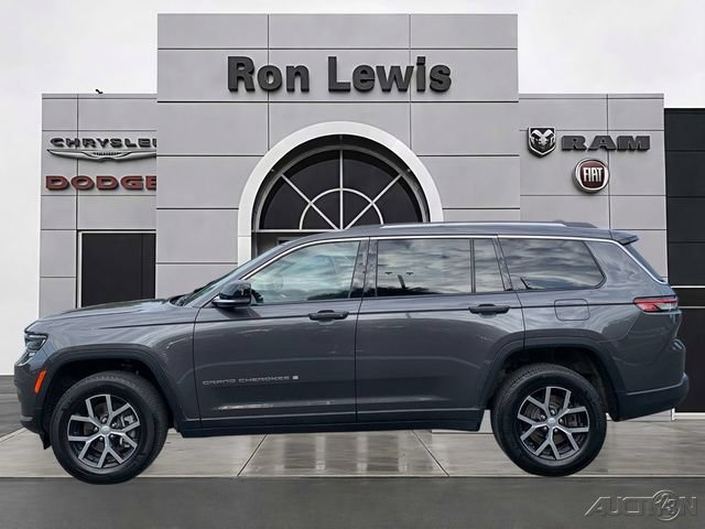 Used 2023 Jeep Grand Cherokee L Limited AWD/4WD image 1