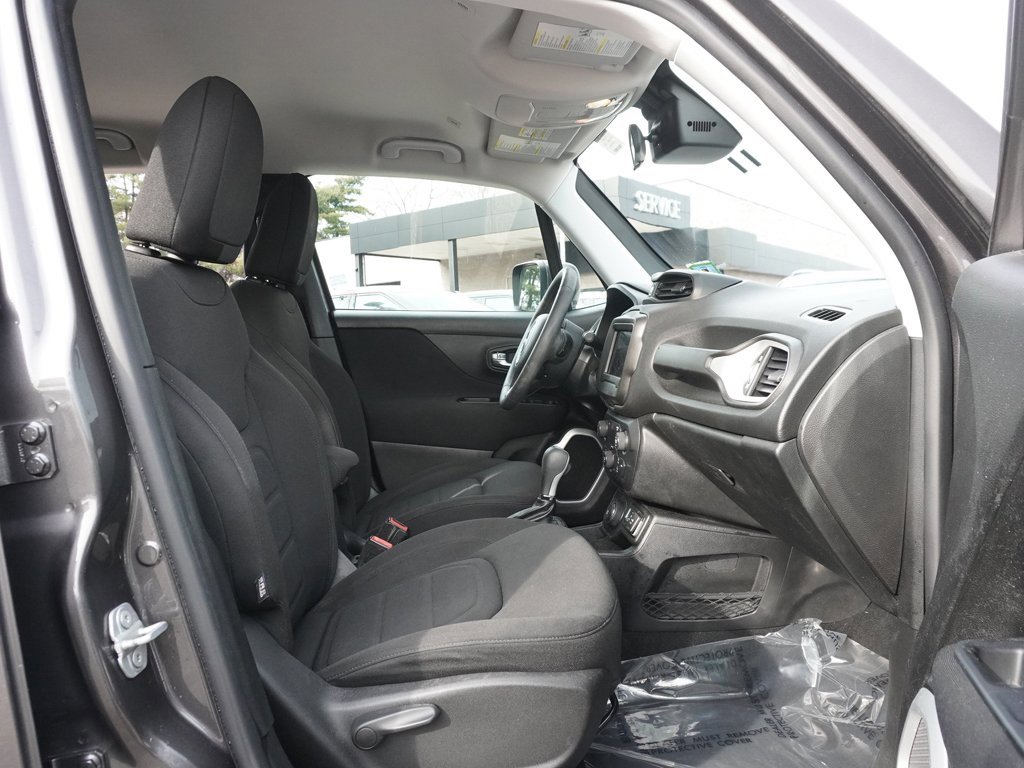 Used 2018 Jeep Renegade Latitude image 26