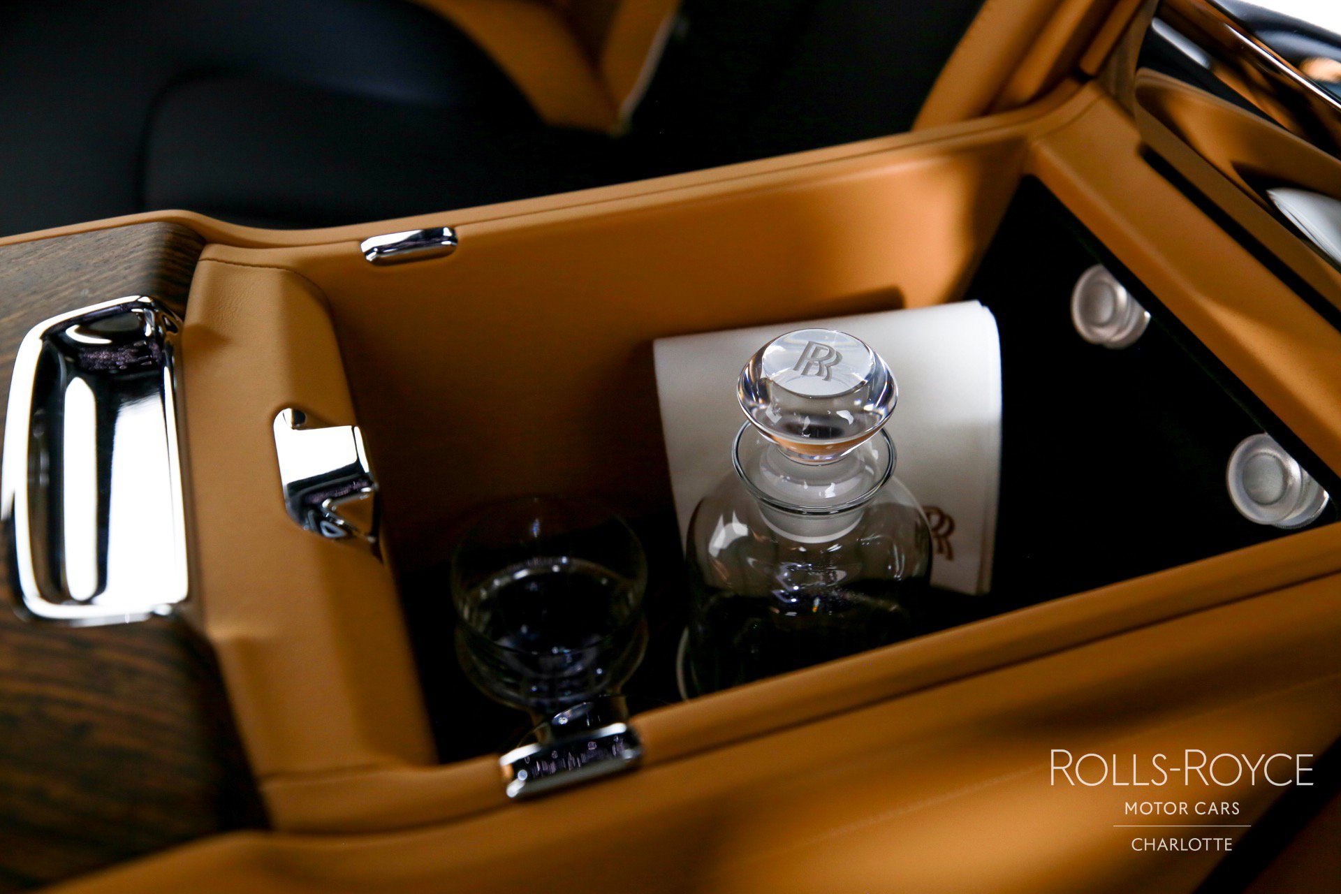 Certified 2025 Rolls-Royce Cullinan image 23