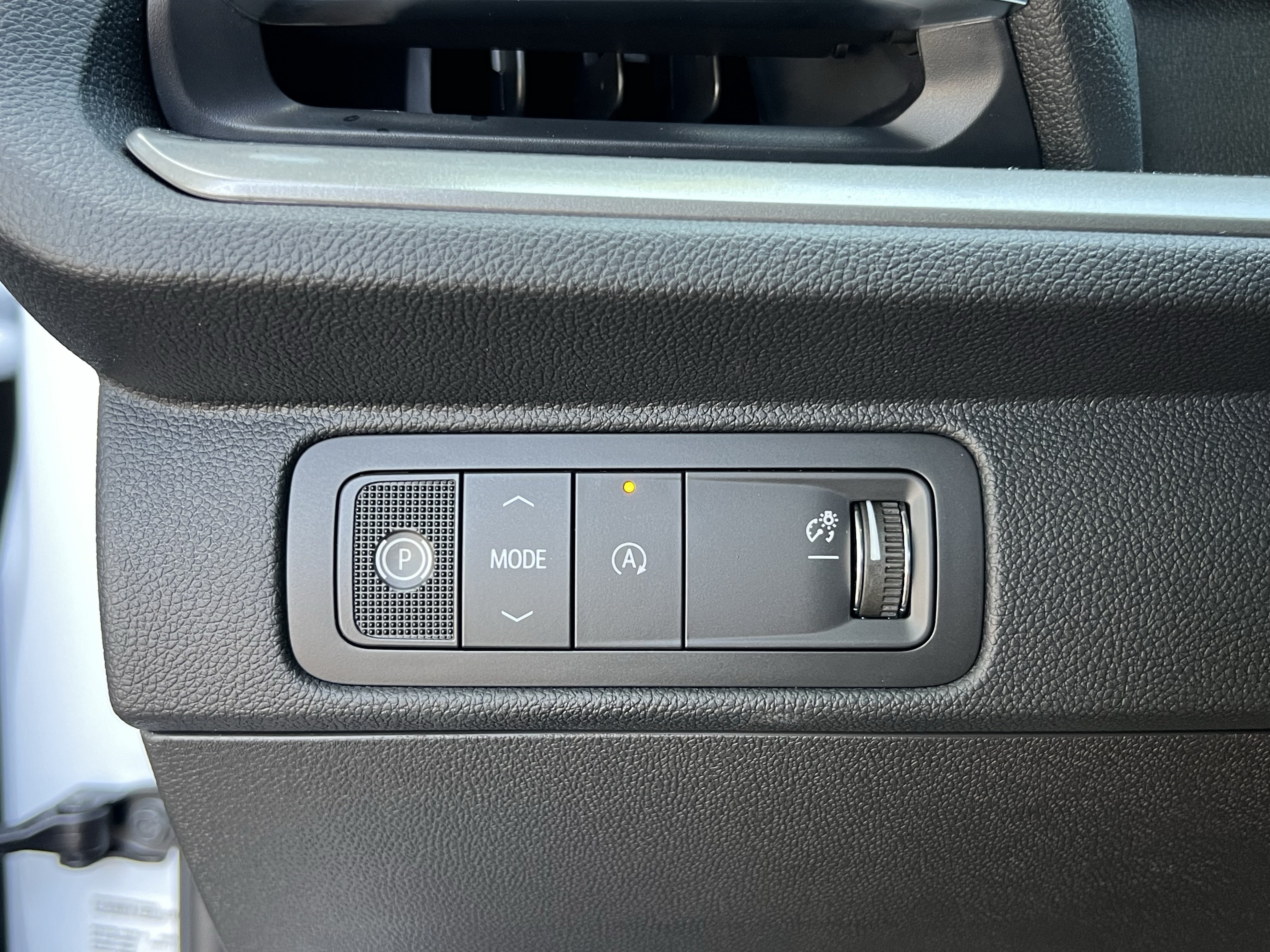 New 2027 Chevrolet Traverse LT FWD image 17