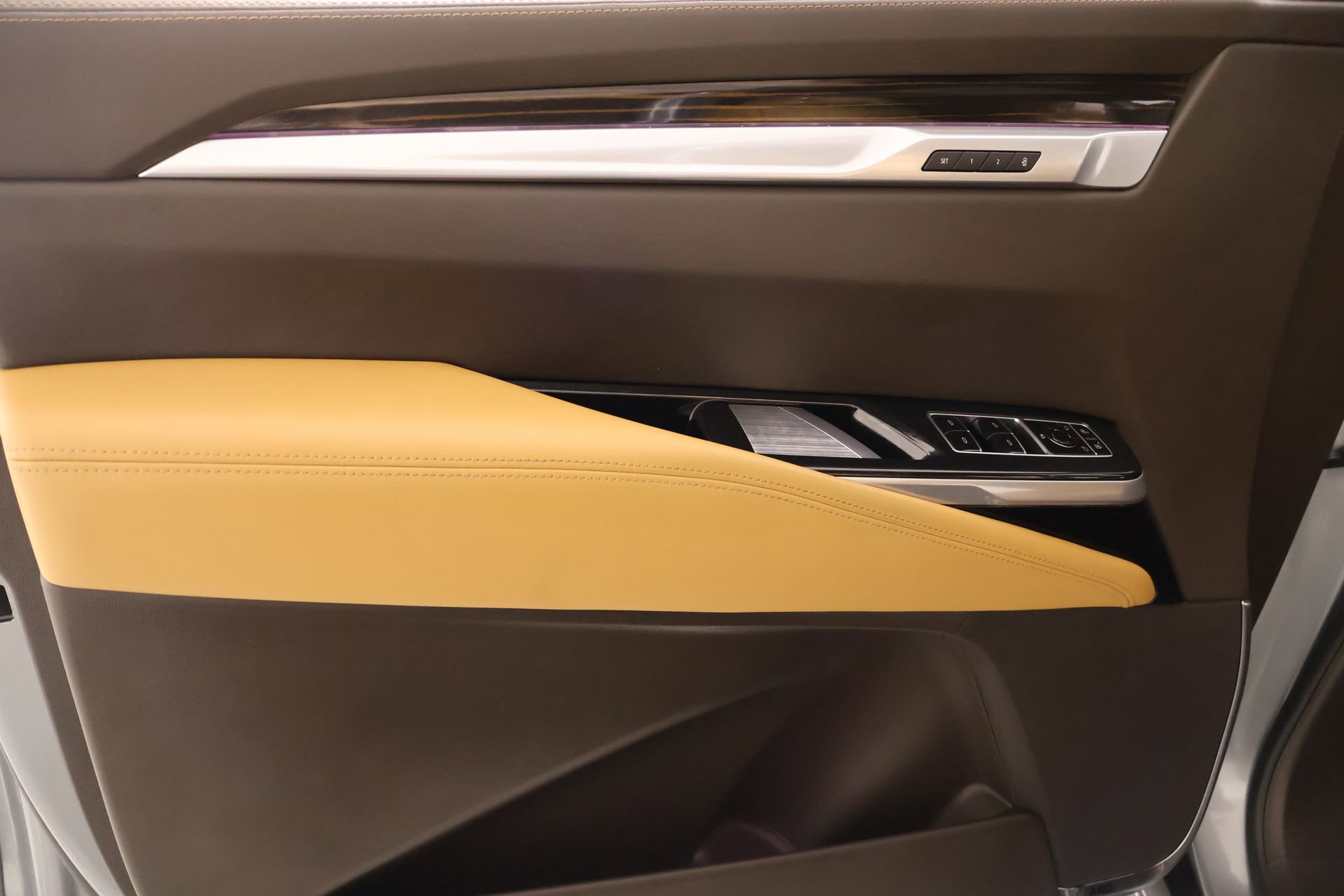 Used 2026 Cadillac Escalade Luxury w/ LPO, Floor Liner Package image 19