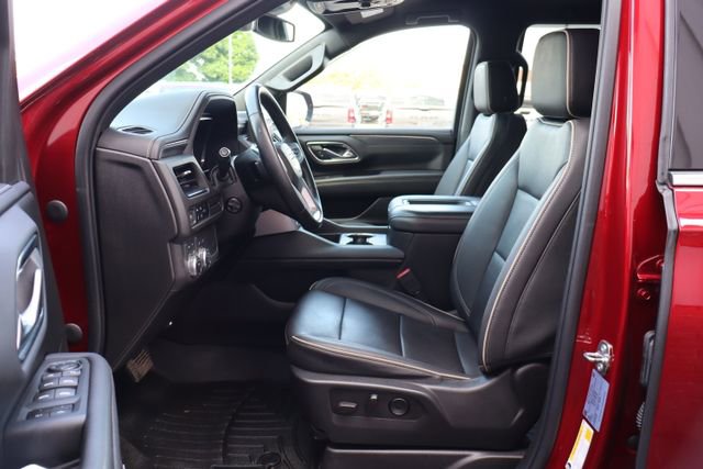 Used 2023 GMC Yukon SLT w/ SLT Luxury Package AWD/4WD image 15