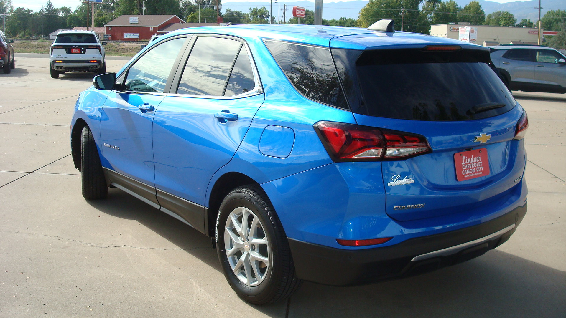 Used 2024 Chevrolet Equinox LT AWD/4WD image 6