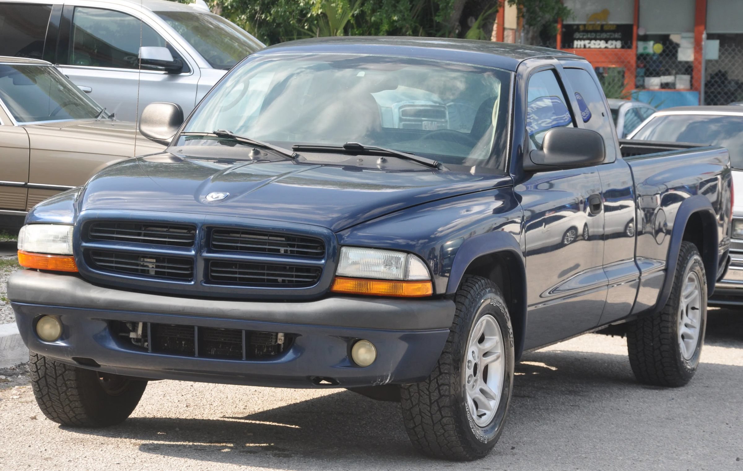 Used 2003 Dodge Dakota Sport RWD image 2