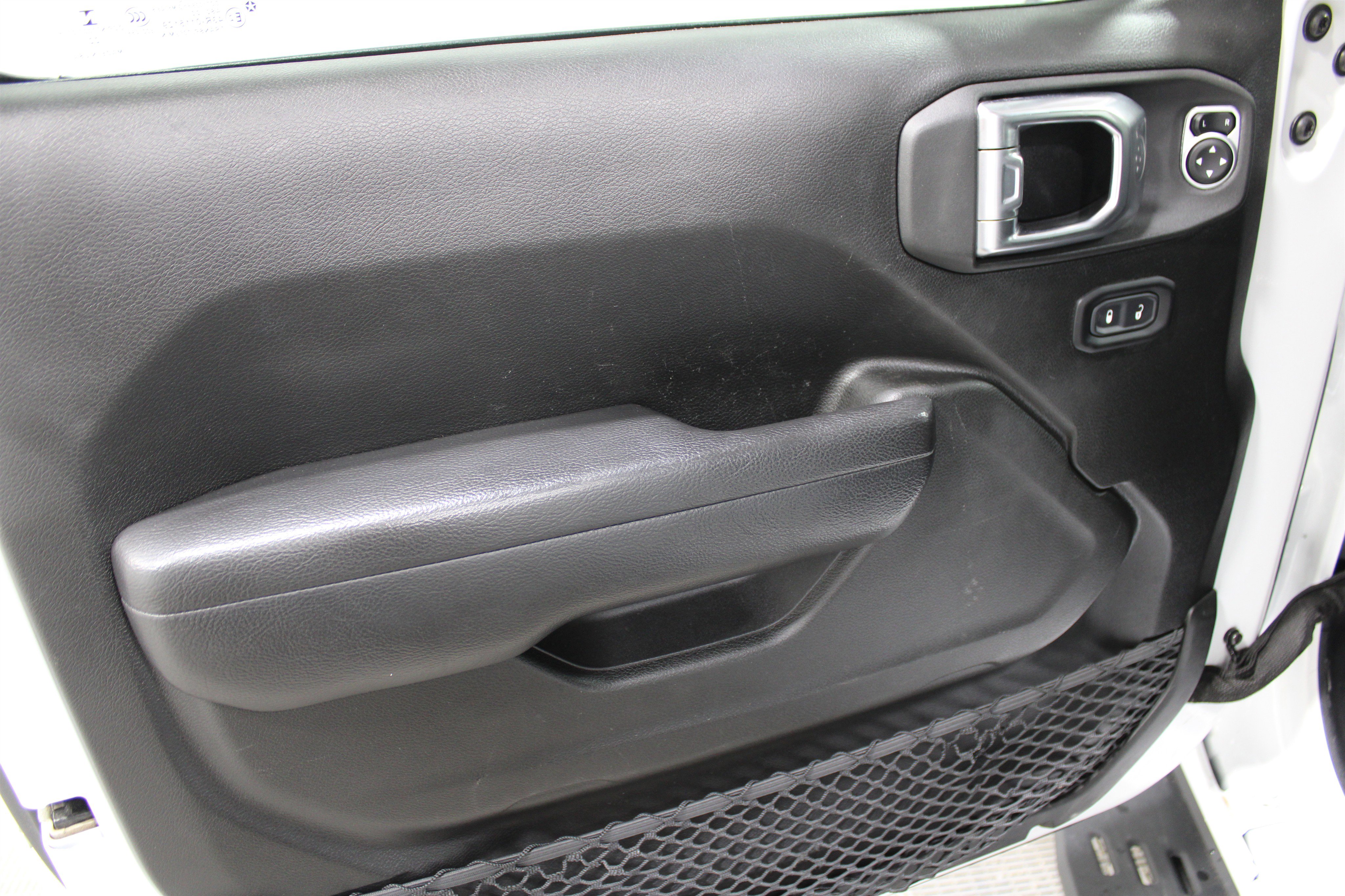Used 2023 Jeep Wrangler Unlimited Sport AWD/4WD image 6
