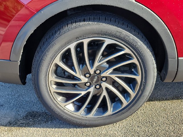 Certified 2019 Lincoln Nautilus Reserve FWD image 11