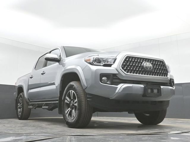 Used 2019 Toyota Tacoma TRD Sport AWD/4WD image 39