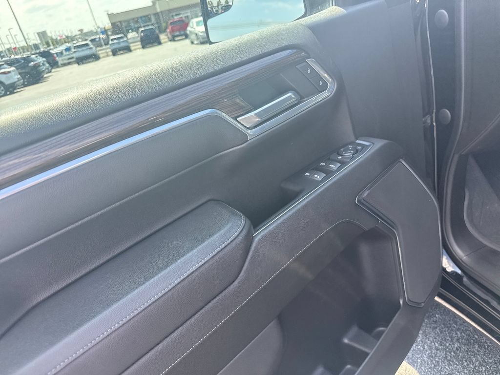 Used 2023 Chevrolet Silverado 1500 RST w/ Protection Package AWD/4WD image 24