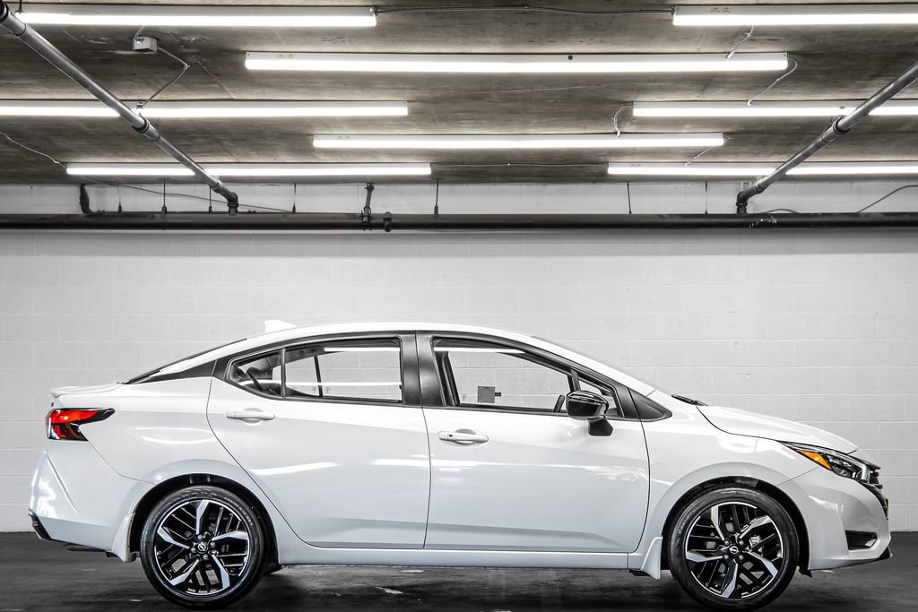 Used 2025 Nissan Versa SR w/ Trunk Package image 6