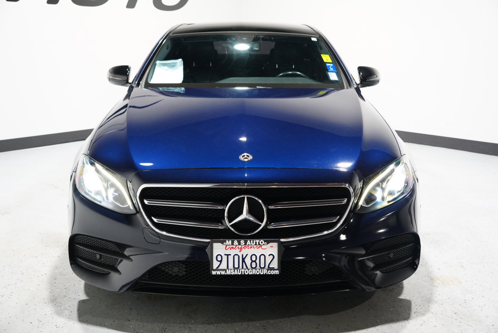 Used 2018 Mercedes-Benz E 300 4MATIC w/ Premium 1 Package image 2