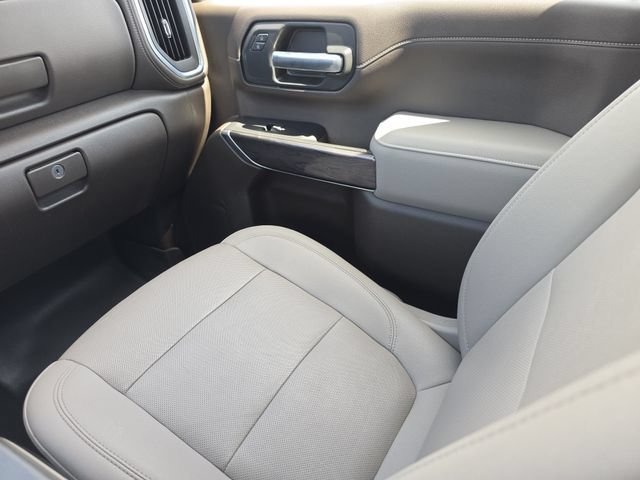 Used 2023 Chevrolet Silverado 2500 LTZ AWD/4WD image 19