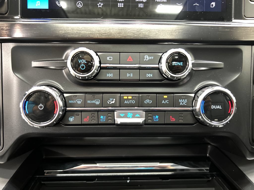 New 2026 Ford F350 Lariat w/ Lariat Ultimate Package AWD/4WD image 24