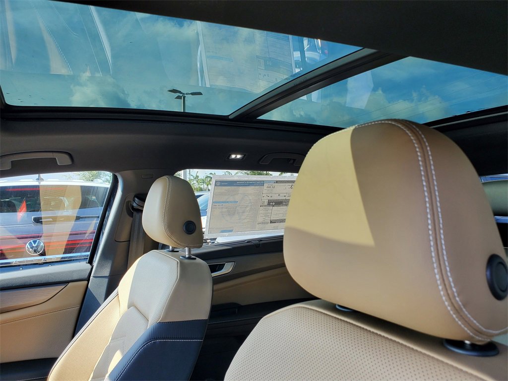 New 2026 Volkswagen Atlas Cross Sport SE image 8