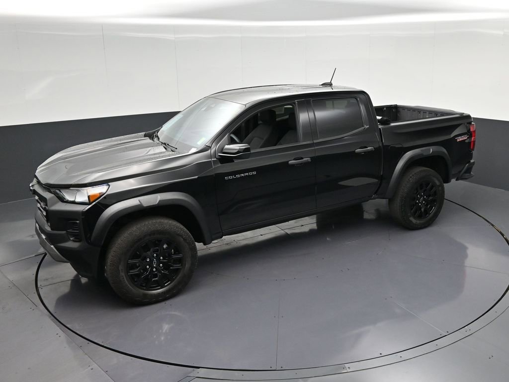 Used 2024 Chevrolet Colorado Trail Boss w/ Advanced Trailering Package AWD/4WD image 25