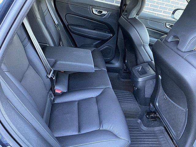 Certified 2024 Volvo XC60 B5 Plus w/ Protection Package Premier AWD/4WD image 19