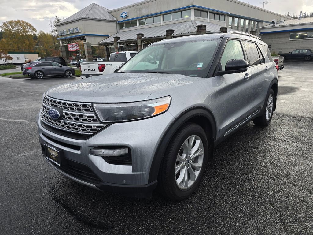 Used 2022 Ford Explorer Limited w/ Class IV Trailer Tow Package image 8
