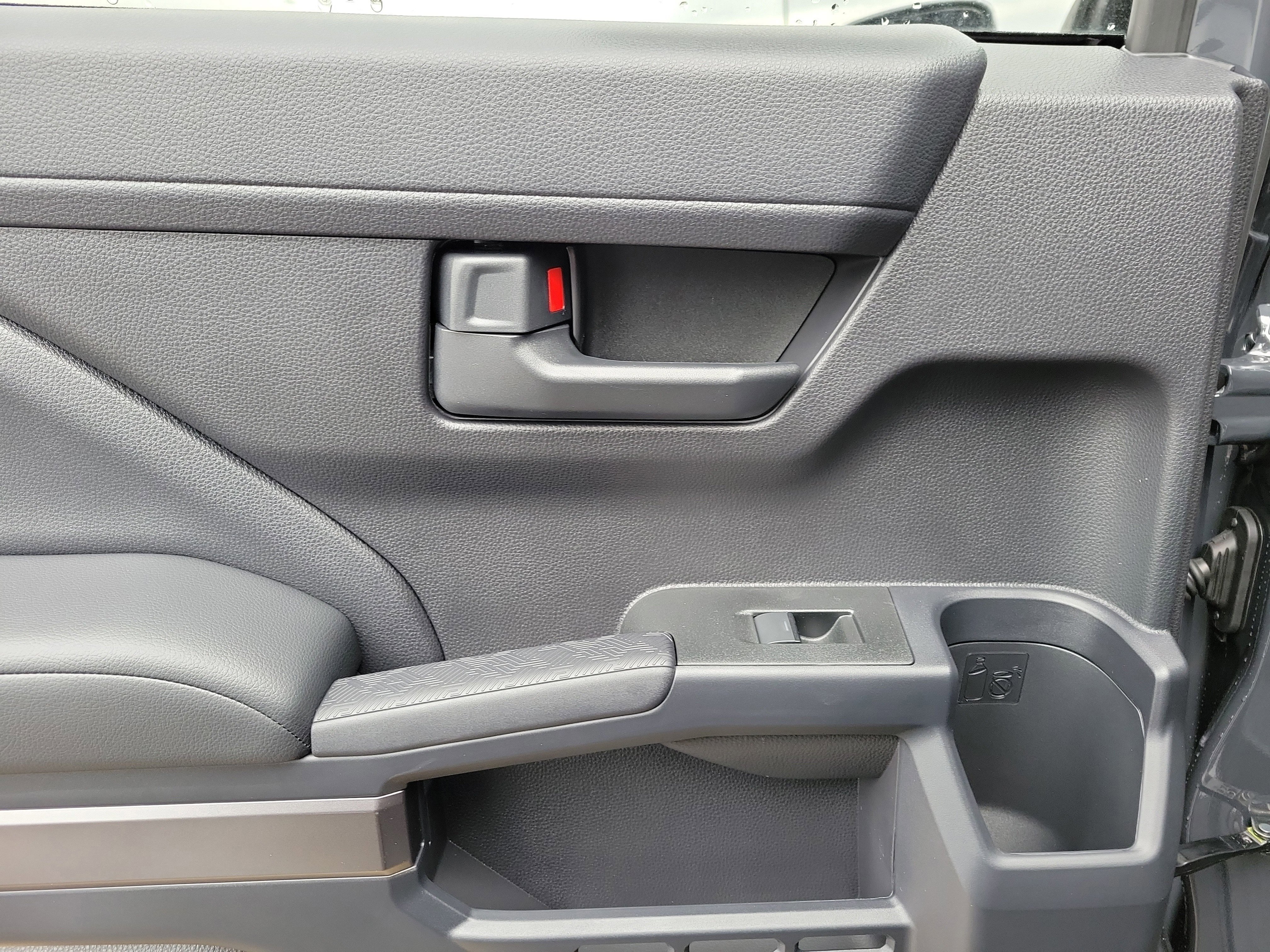 New 2025 Toyota 4Runner SR5 image 12