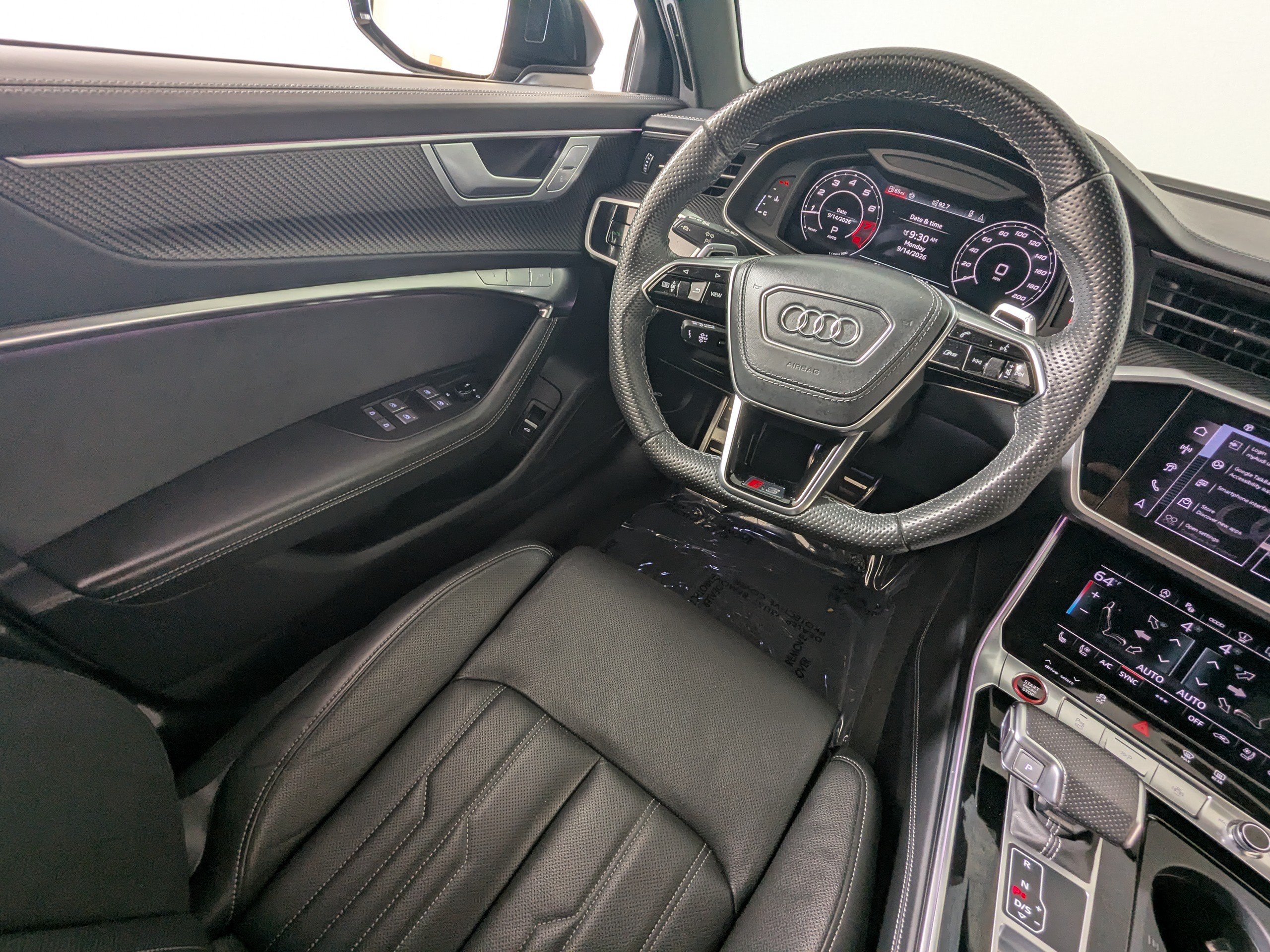 Certified 2025 Audi RS 6 performance w/ Black Optic Package AWD/4WD image 11