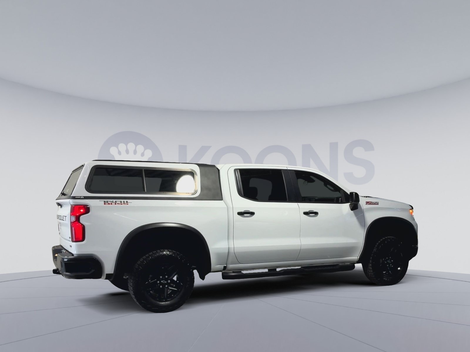 Used 2024 Chevrolet Silverado 1500 LT Trail Boss w/ Convenience Package II AWD/4WD image 11