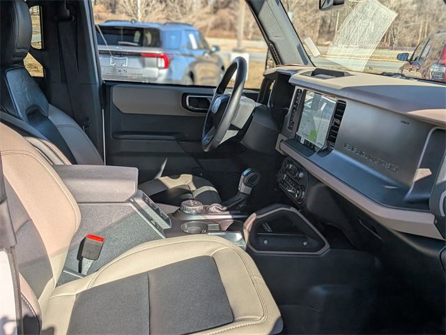 Used 2024 Ford Bronco Big Bend image 37
