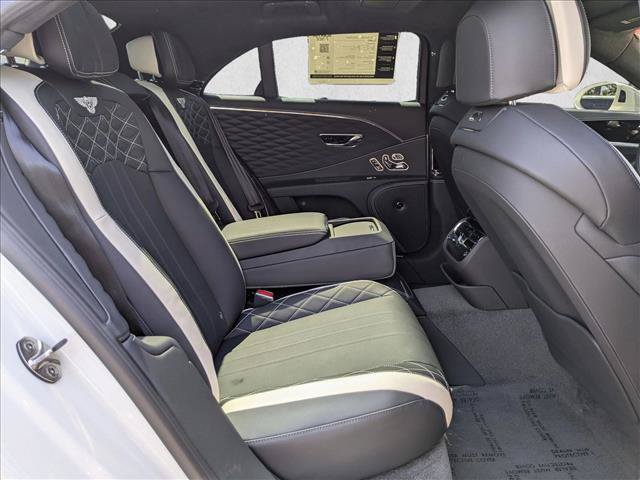 Used 2024 Bentley Flying Spur W12 AWD/4WD image 21