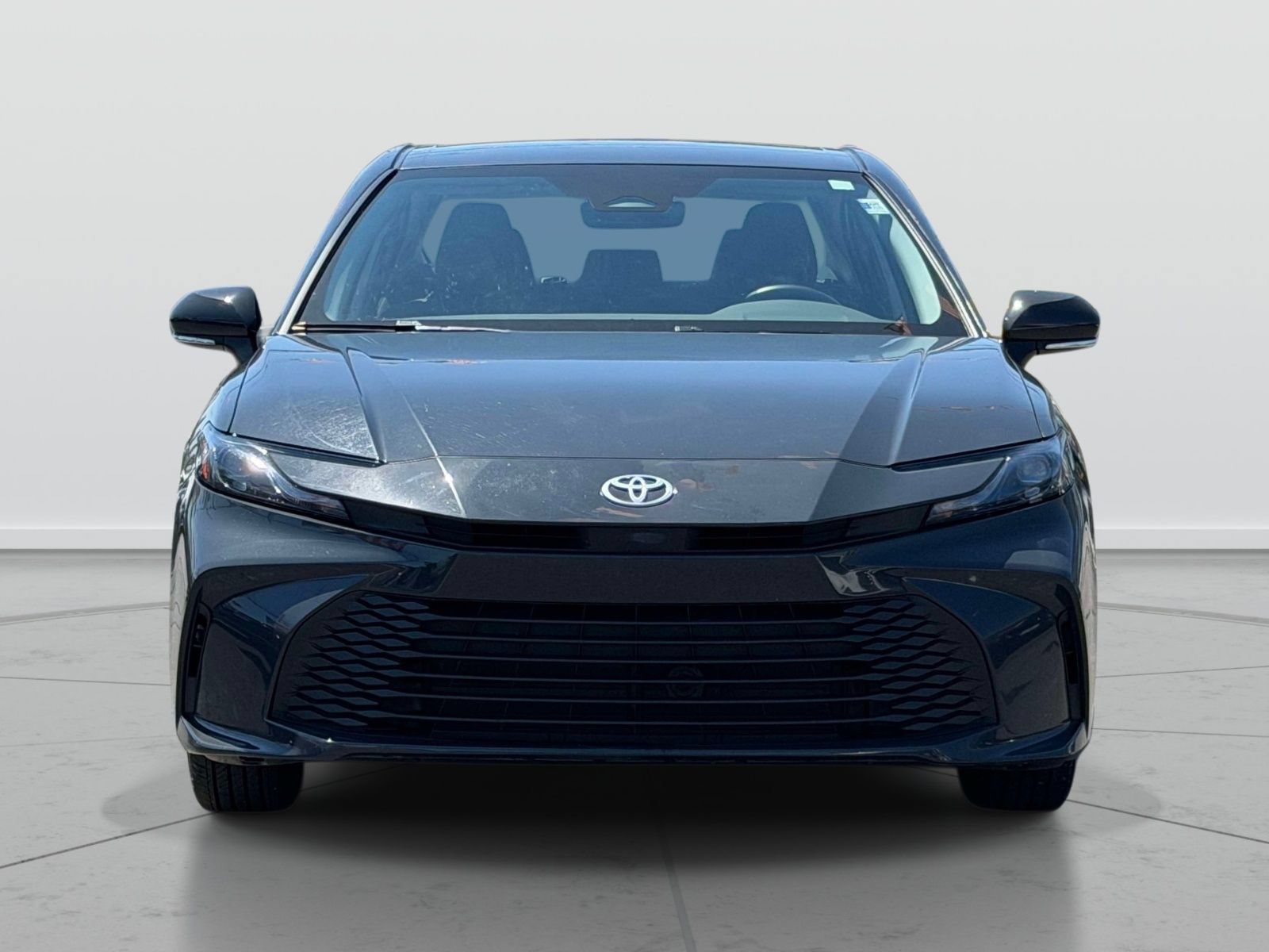 Used 2025 Toyota Camry LE w/ Convenience Package AWD/4WD image 2