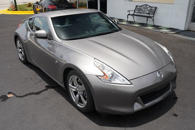Used 2009 Nissan 370Z Coupe RWD image 19