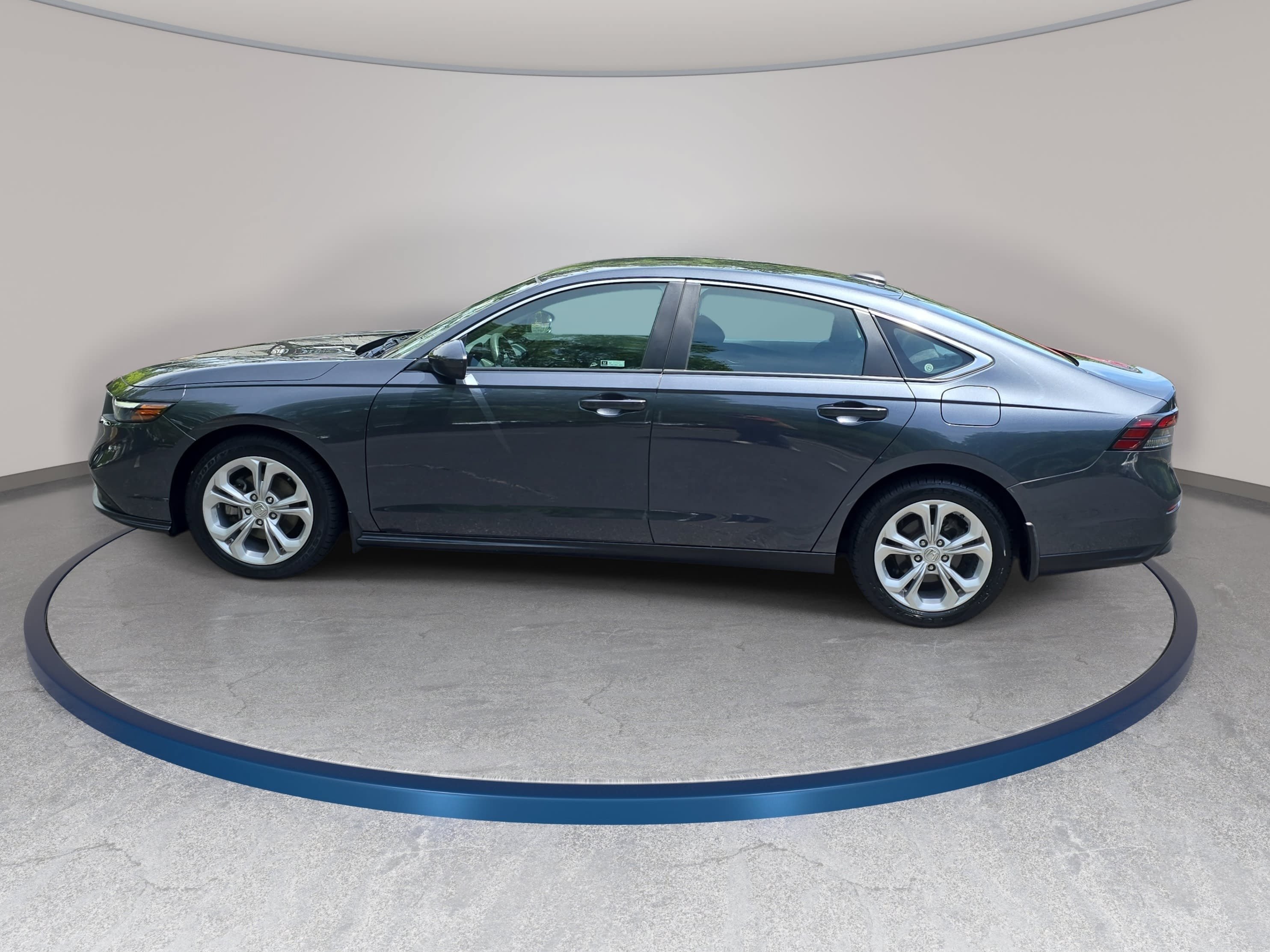 Used 2024 Honda Accord LX image 8