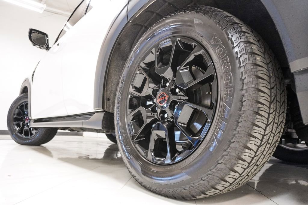 Used 2025 Nissan Armada PRO-4X w/ Pro-4X Premium Package image 38