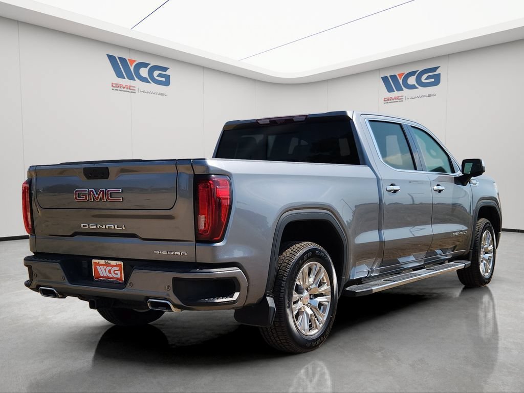 Used 2021 GMC Sierra 1500 Denali w/ Technology Package AWD/4WD image 4