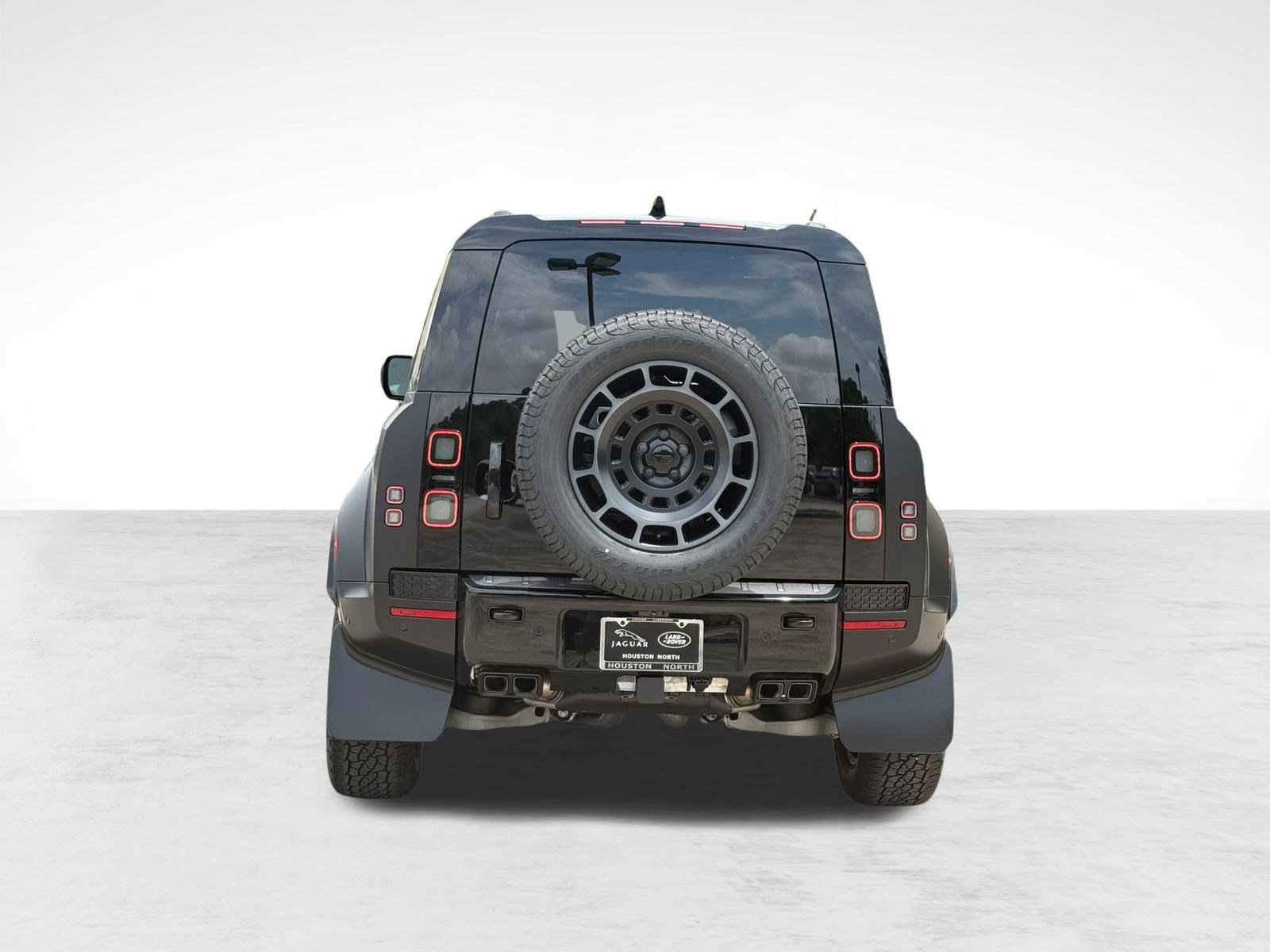New 2026 Land Rover Defender 110 OCTA AWD/4WD image 10