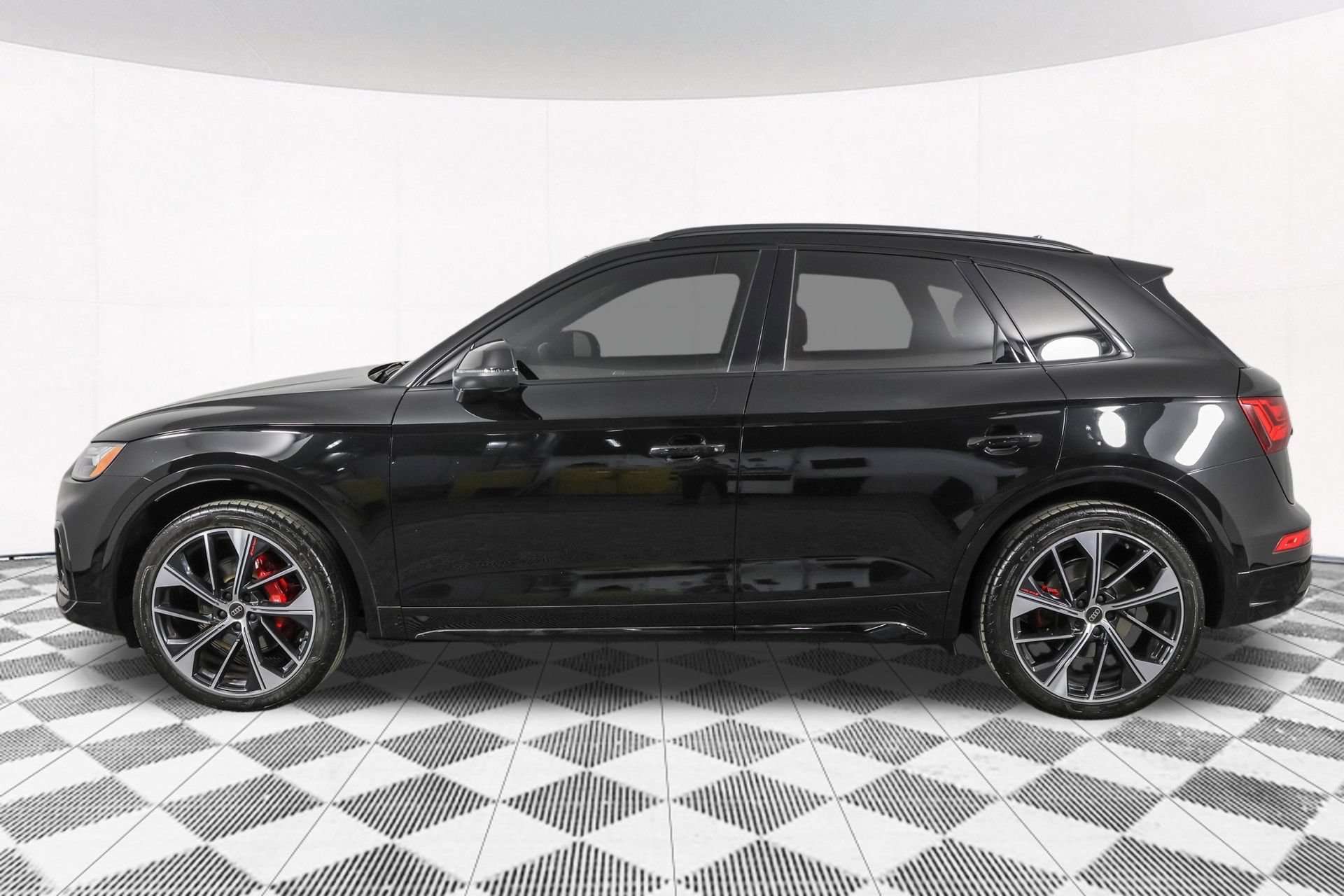 Used 2023 Audi SQ5 Premium Plus w/ Premium Plus Package AWD/4WD image 22
