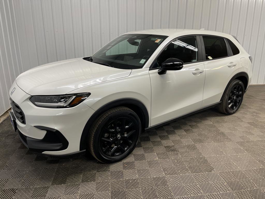 Used 2023 Honda HR-V Sport image 8