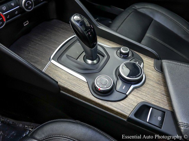 Used 2018 Alfa Romeo Giulia Ti AWD/4WD image 22