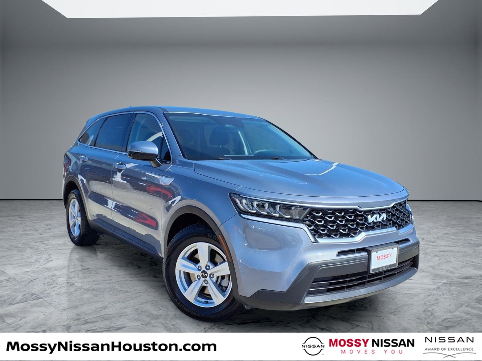 Used 2023 Kia Sorento LX image 1