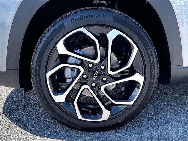 New 2026 Chevrolet Trax RS w/ Sunroof Package FWD image 7