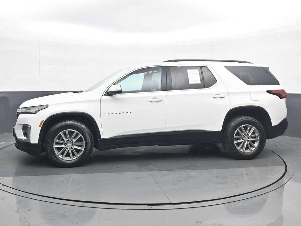 Used 2023 Chevrolet Traverse LT FWD image 3