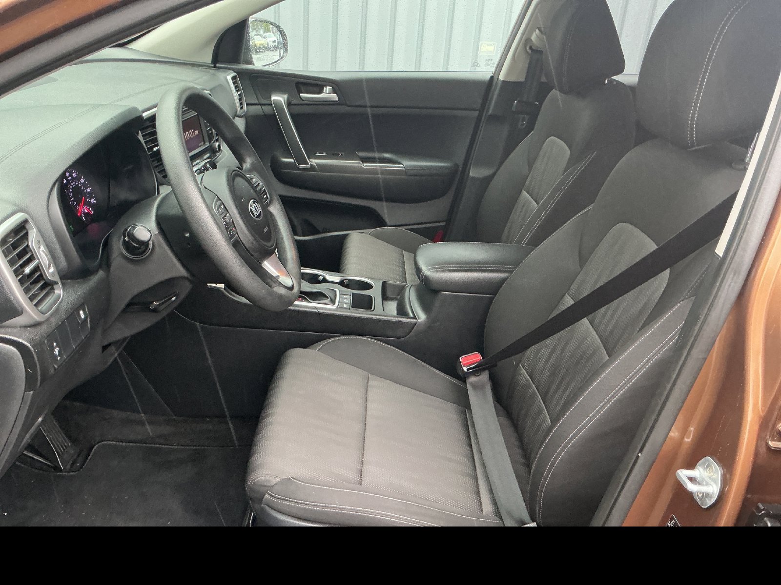 Used 2017 Kia Sportage LX AWD/4WD image 10