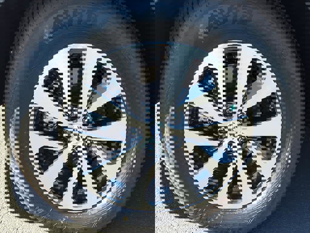 Certified 2025 Subaru Outback w/ Popular Package #1A image 11