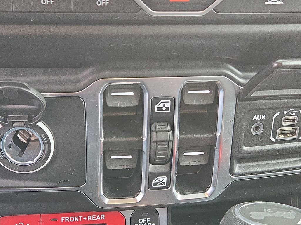 Used 2023 Jeep Wrangler Unlimited Rubicon w/ Cold Weather Group image 45