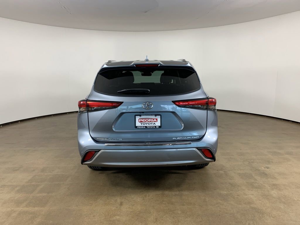 Used 2023 Toyota Highlander Platinum AWD/4WD image 10